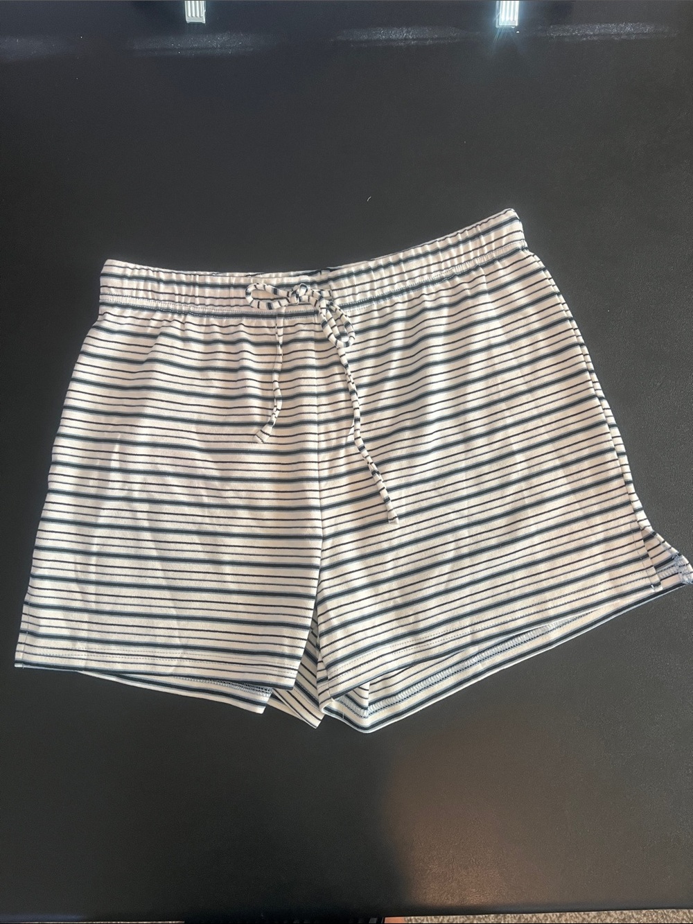 Petal & Pup Women's Size Medium, White & Navy Striped Drawstring Shorts NWOT